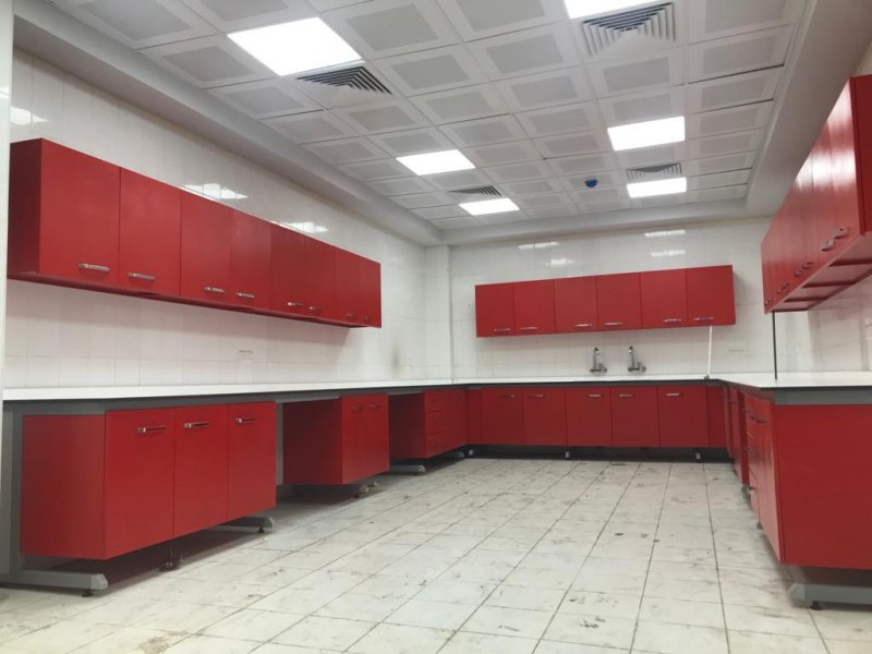 Laboratuvar Tezgahları – Dayanıklı, Fonksiyonel ve Hijyenik Çözümler